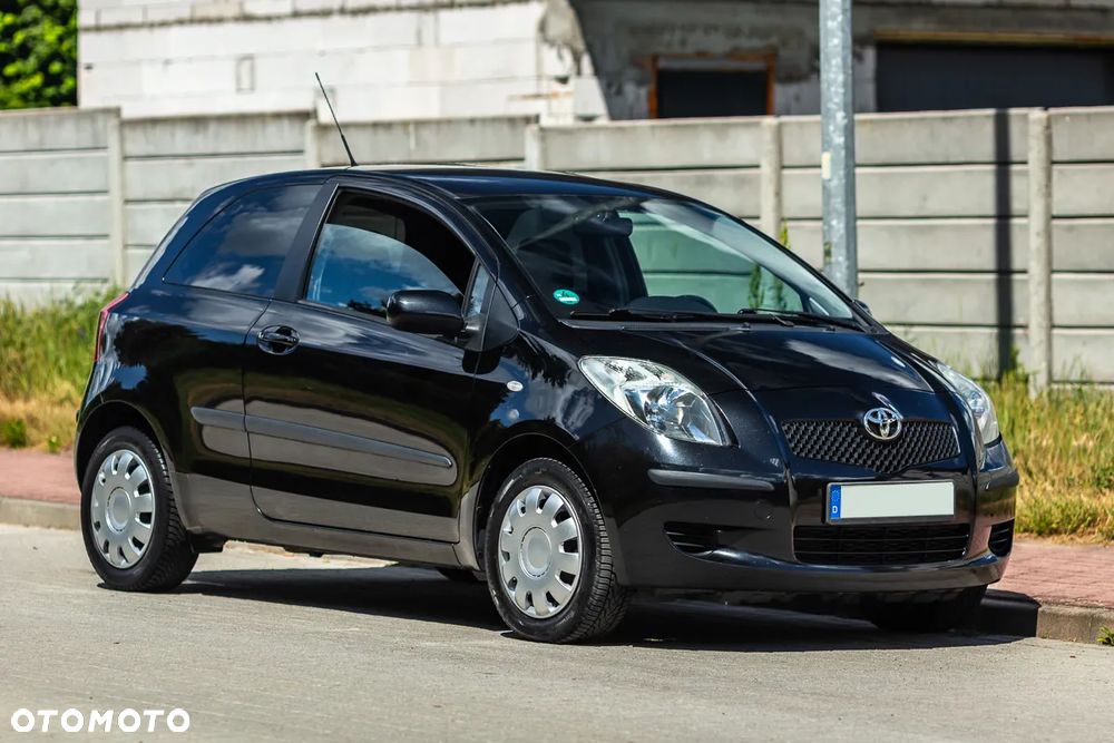 Toyota Yaris 1.0 VVT-i - 4
