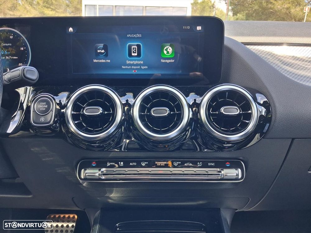 Mercedes-Benz GLA 180 d AMG Line - 22