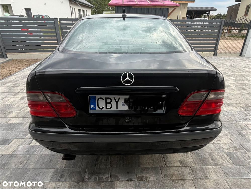 Mercedes-Benz CLK - 3