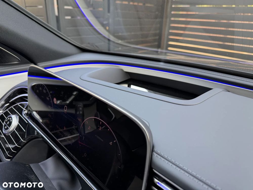 Mercedes-Benz Klasa E 220 d mHEV Exclusive 9G-Tronic - 28