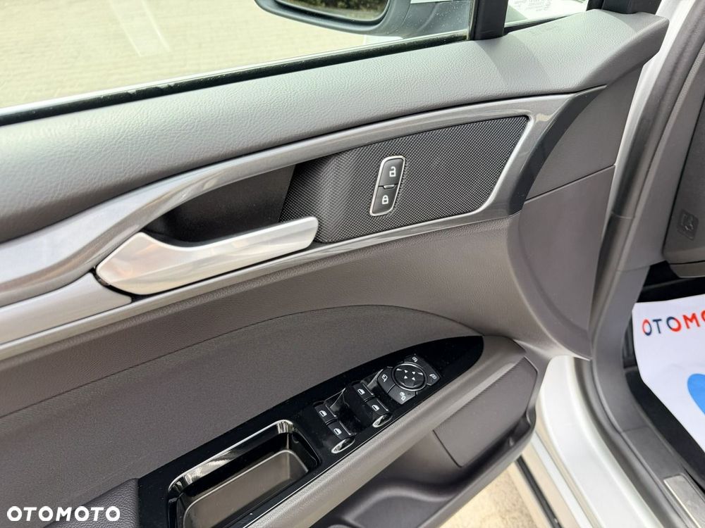 Ford Mondeo - 19