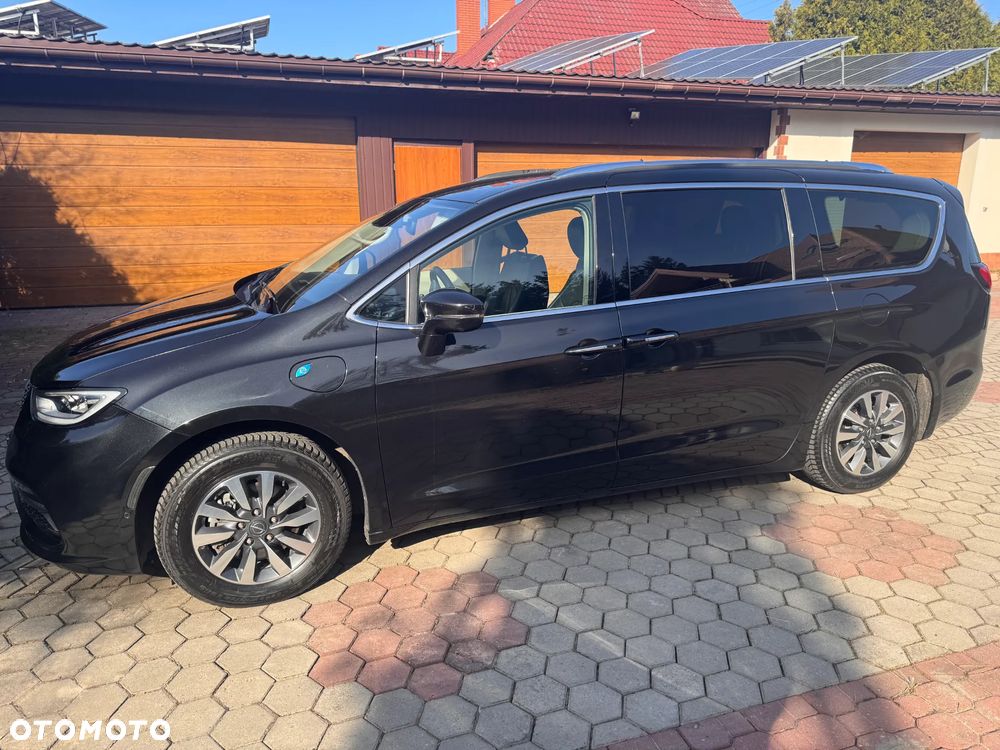 Chrysler Pacifica - 27