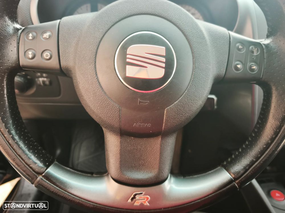 SEAT Leon 2.0 TDI DPF FR - 7