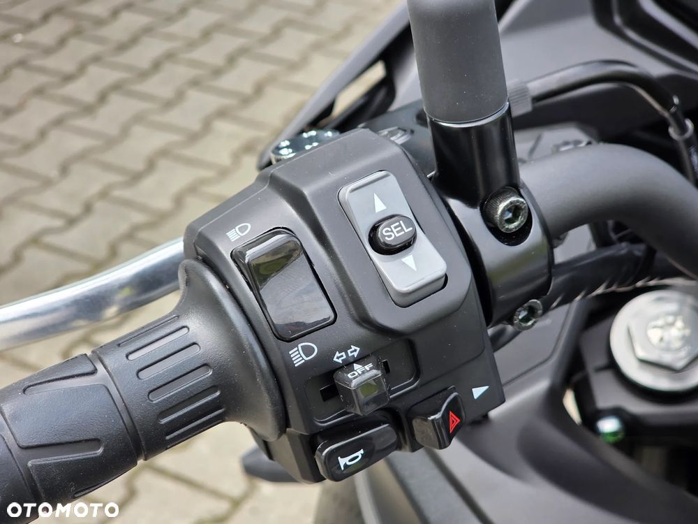 Kawasaki Versys 650 - 14