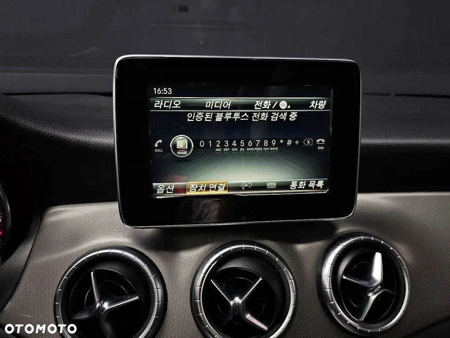 Mercedes-Benz CLA 220 4Matic 7G-DCT AMG Line - 17