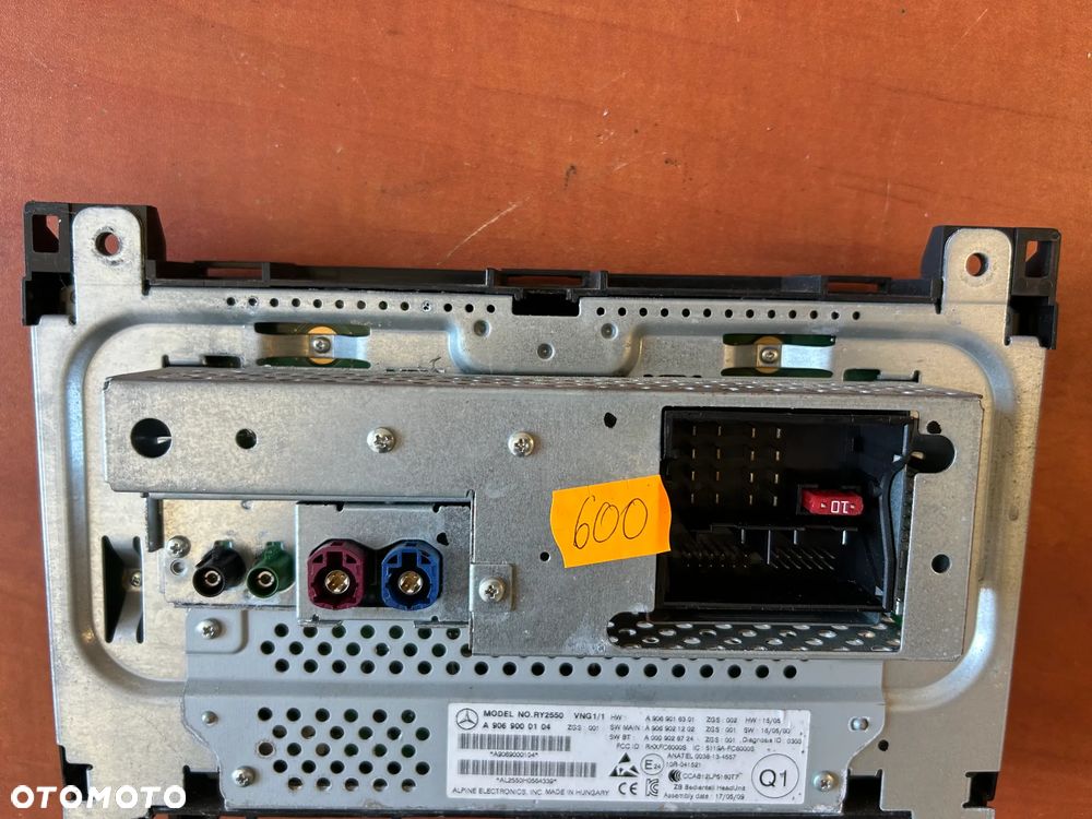 RADIO NAWIGACJA A9069000104 MERCEDES SPRINTER 906 - 4