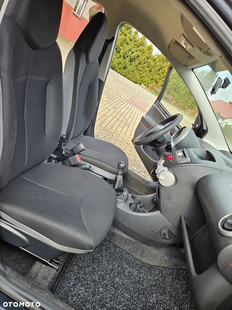 Toyota Auris 1.33 VVT-i Luna - 27