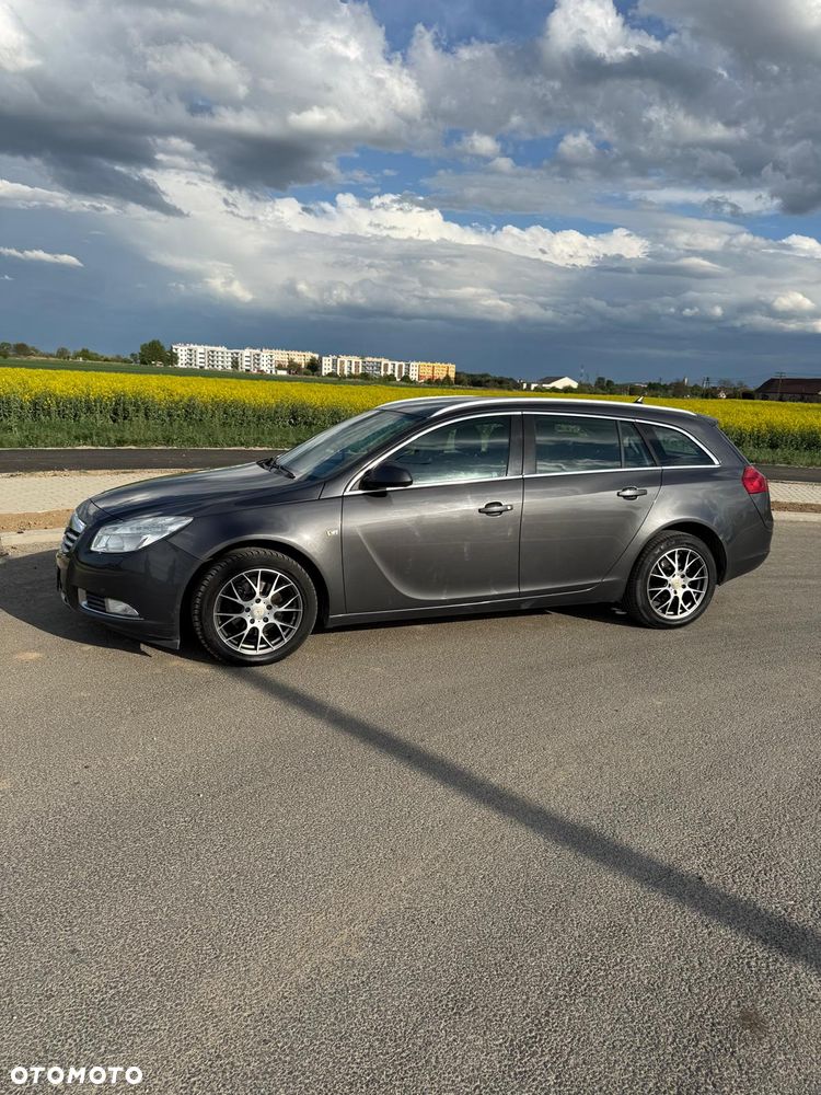Opel Insignia 2.0 CDTI Design Edition - 1