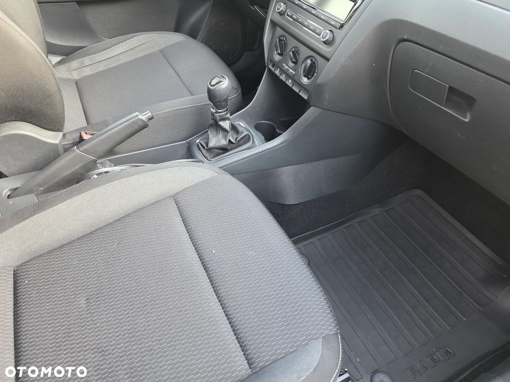 Skoda RAPID 1.2 TSI Ambition - 5