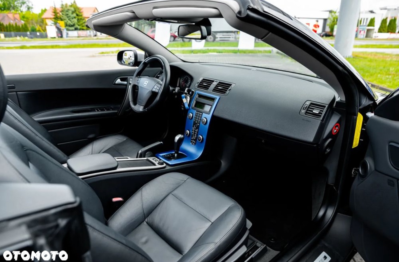 Volvo C70 2.4i Summum - 25