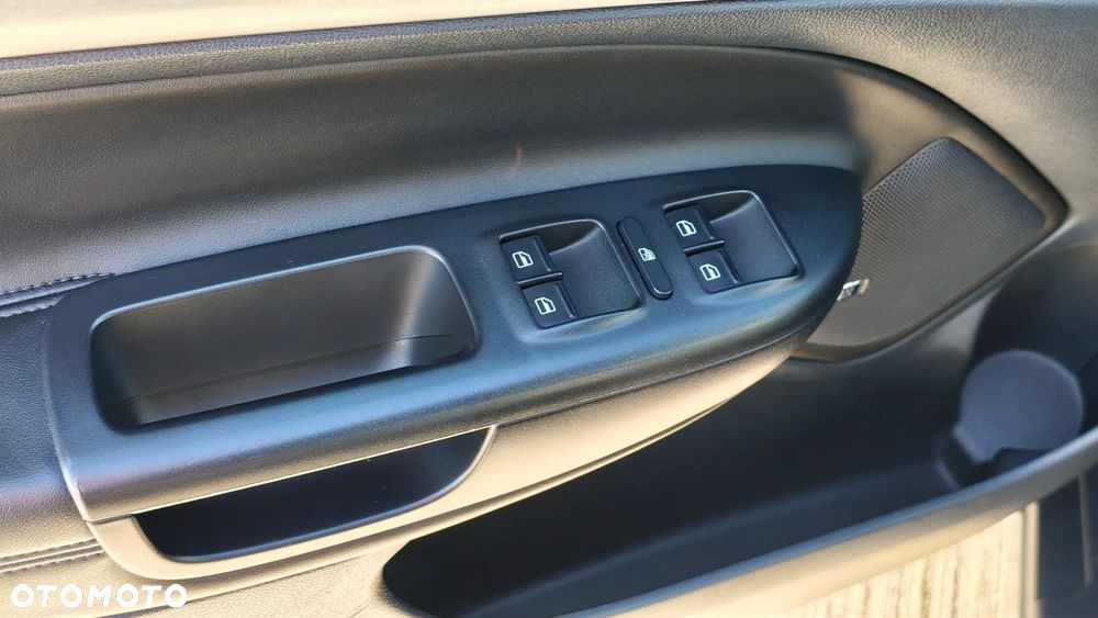 Skoda Octavia 2.0 TDI CR DPF RS - 20