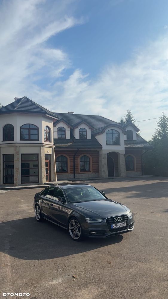 Audi A4 Limousine