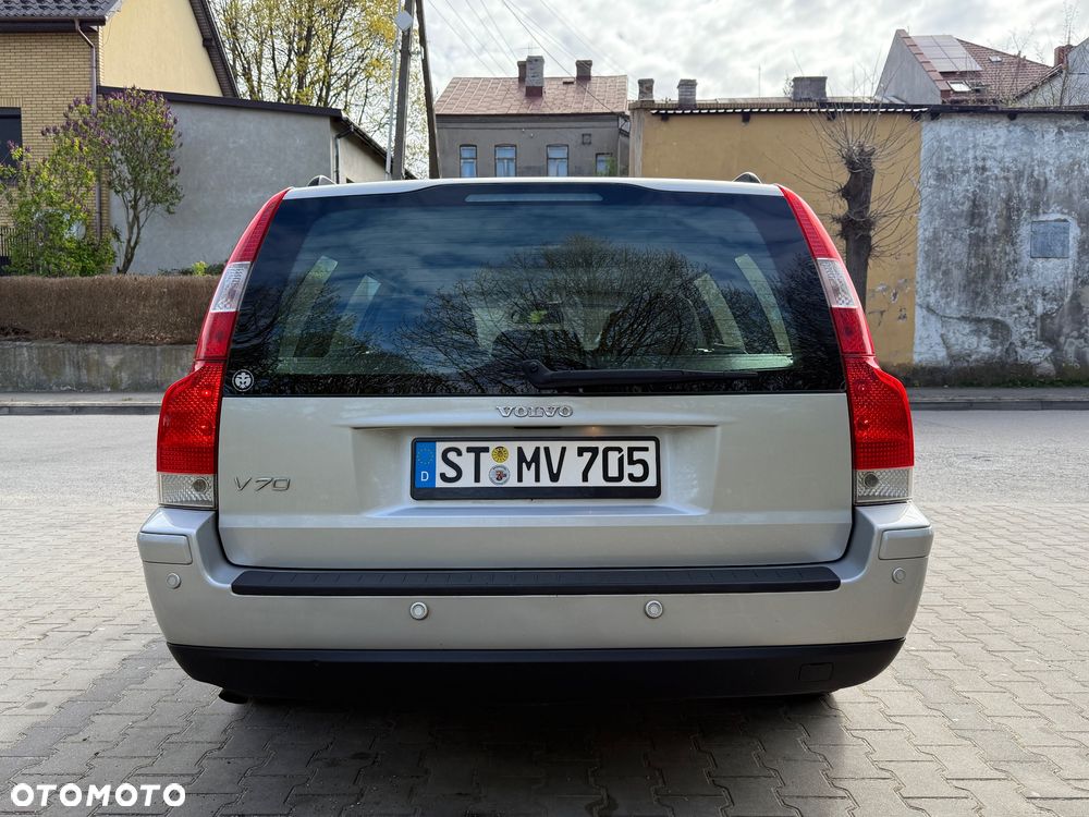 Volvo V70 2.4 Premium - 5