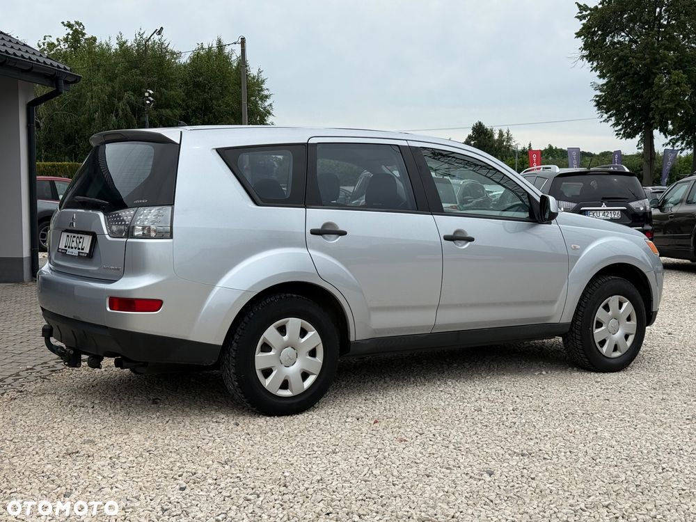 Mitsubishi Outlander 2.0 DID Intense + - 16
