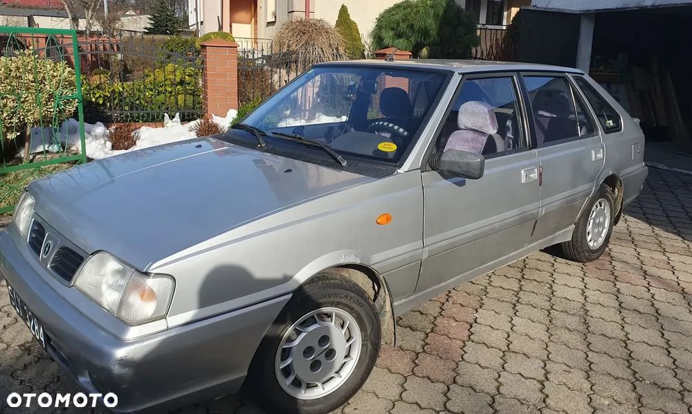 Polonez Caro - 1