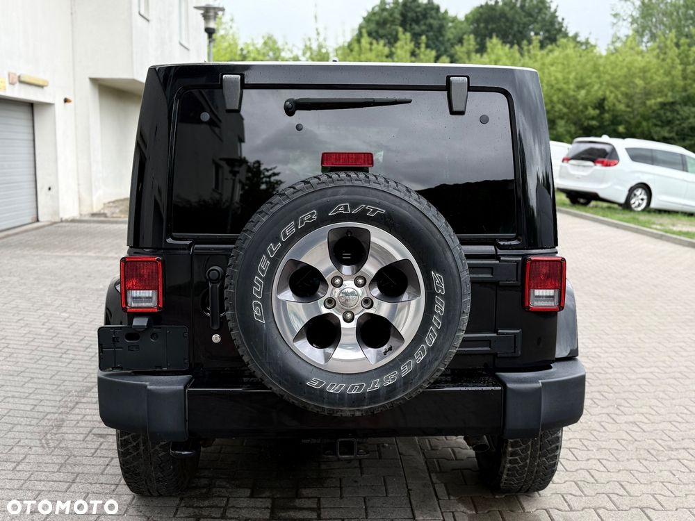 Jeep Wrangler 3.6 Unlim Sahara - 3