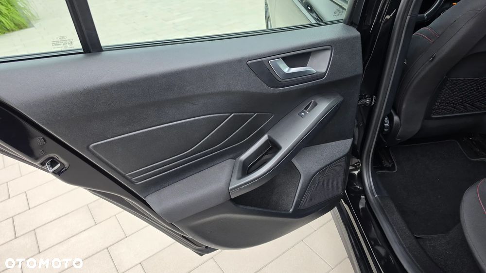 Ford Focus SW 1.0 EcoBoost ST-Line ASS PowerShift - 26