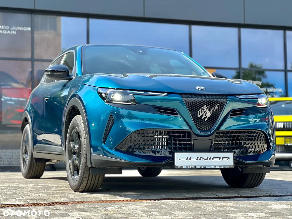 Alfa Romeo Junior 1.2 mHEV Ibrida eDCT - 1