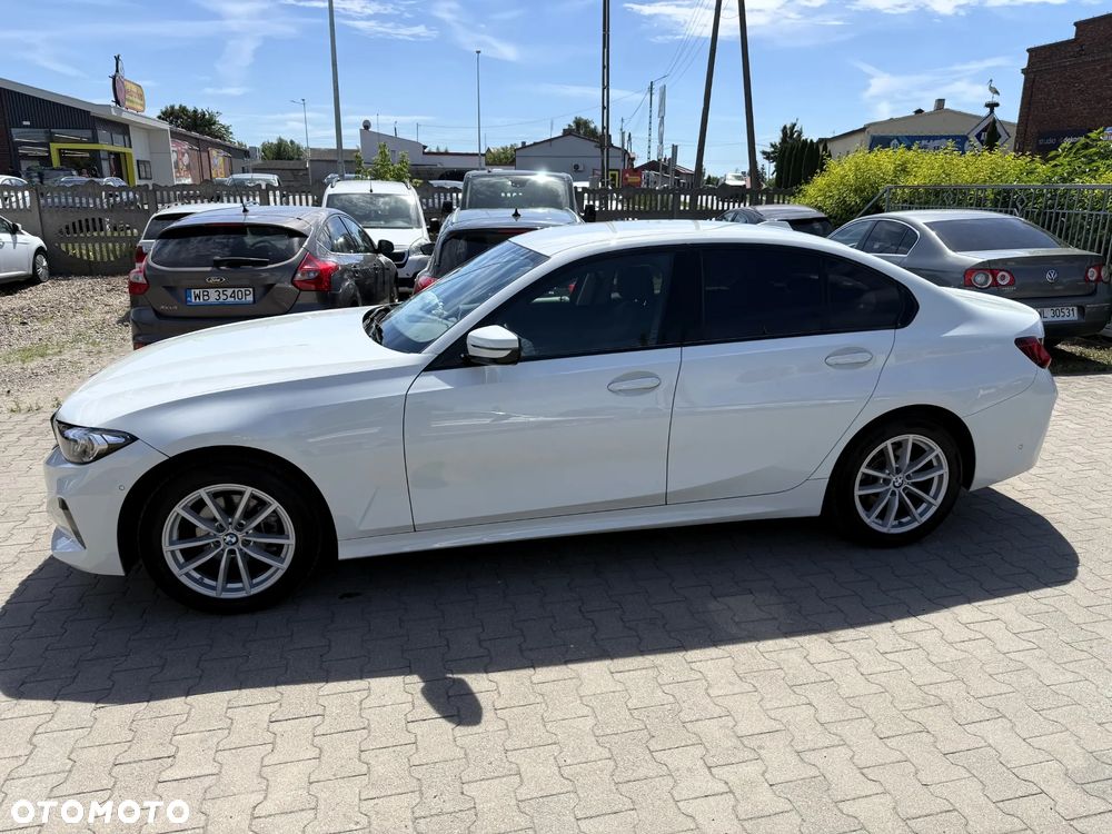 BMW Seria 3 318i Advantage sport - 8
