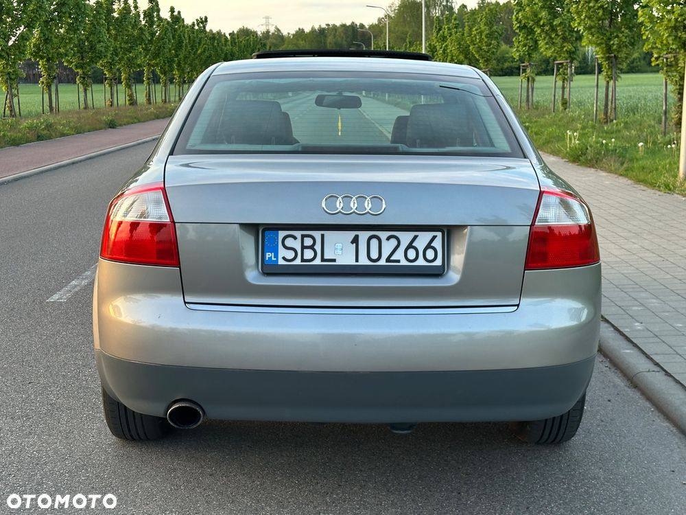 Audi A4 Limousine - 6