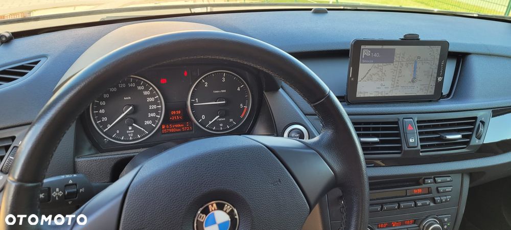 BMW X1 sDrive18d xLine - 10