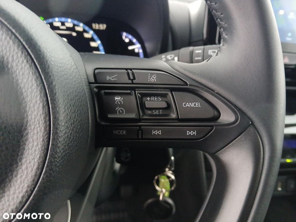 Toyota Yaris Cross Hybrid 1.5 Comfort - 29