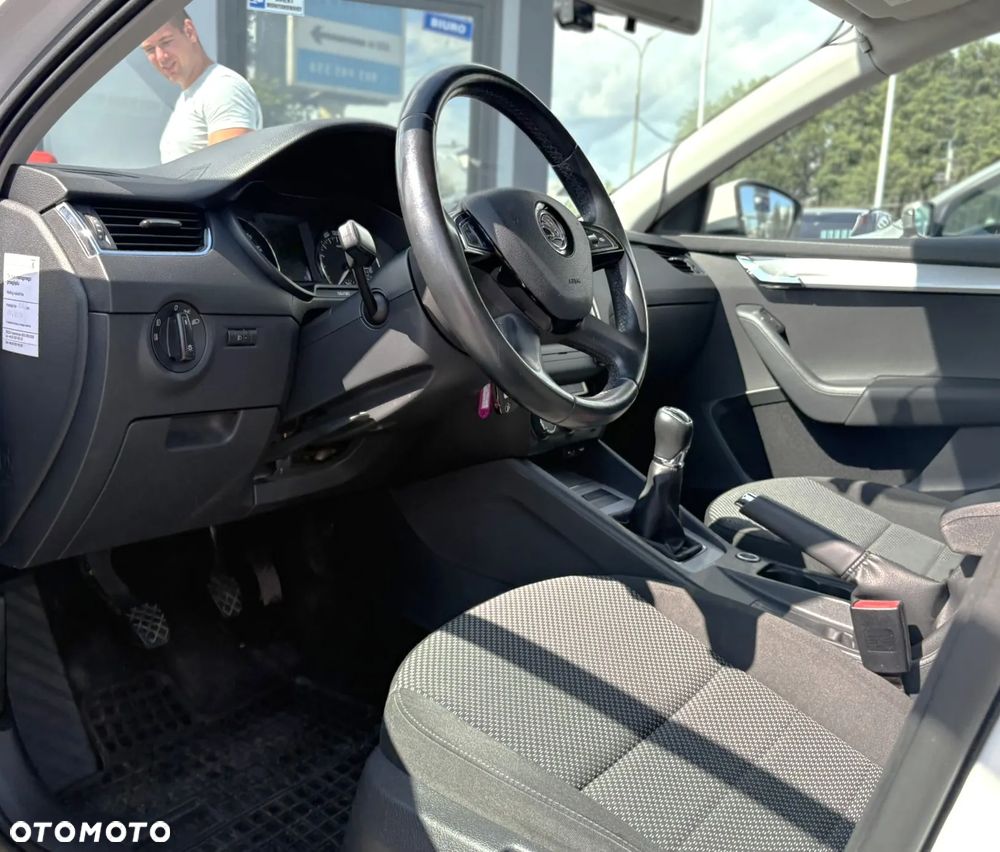 Skoda Octavia 1.6 TDI Ambition - 10