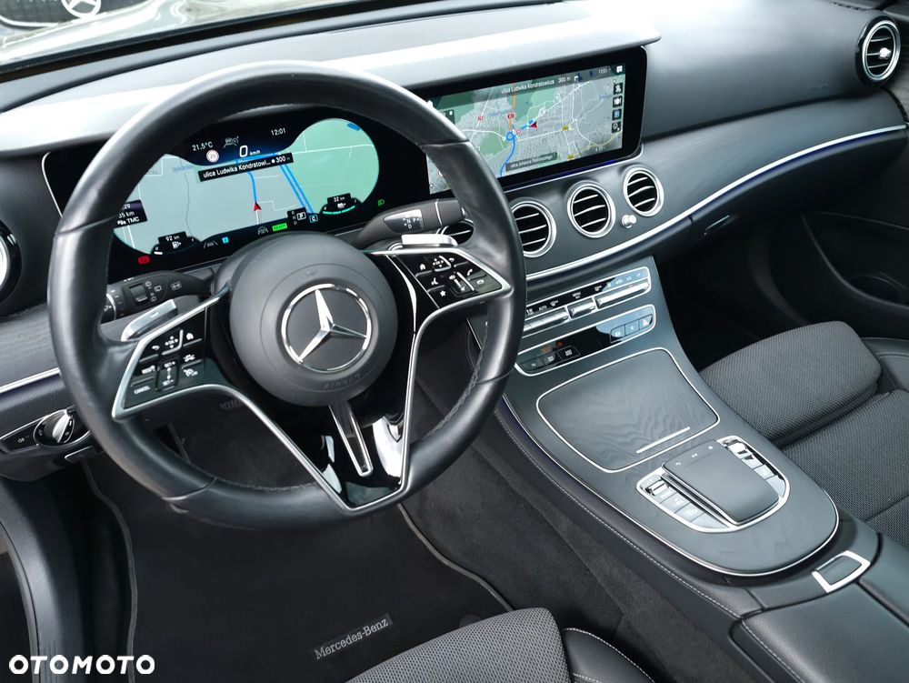 Mercedes-Benz Klasa E 300 9G-TRONIC Night Edition - 13