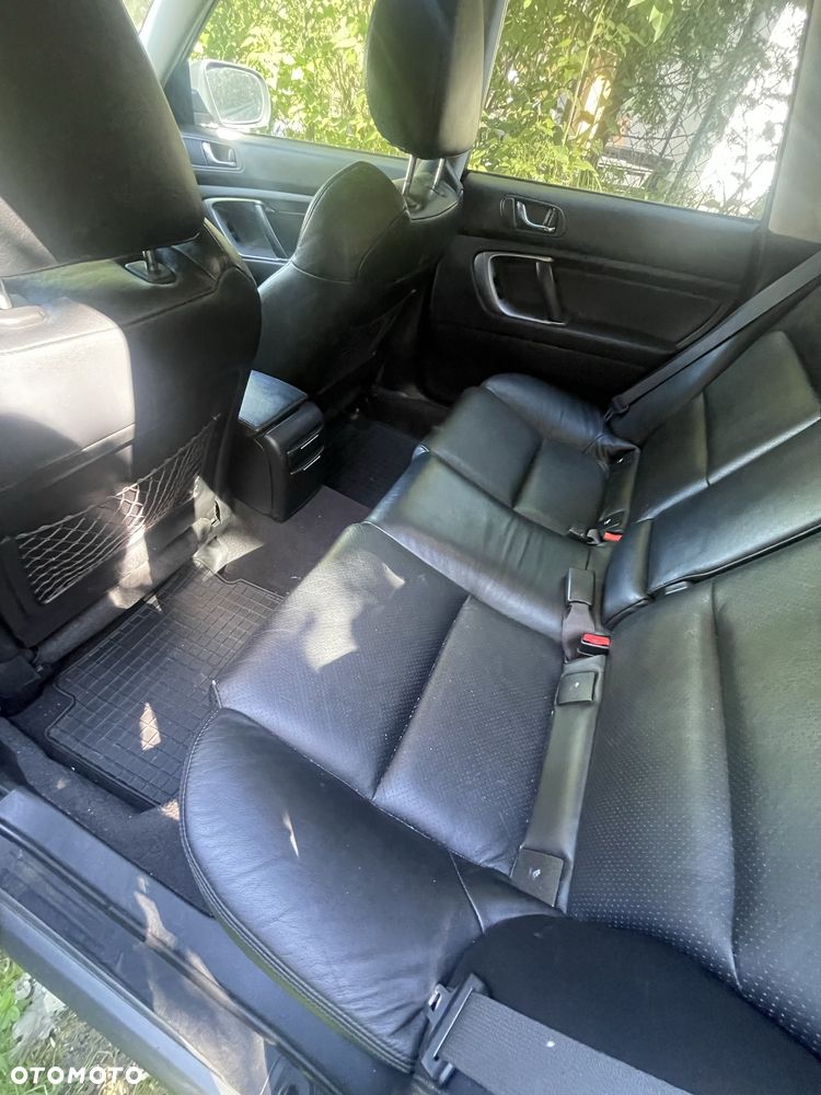 Subaru Legacy - 2