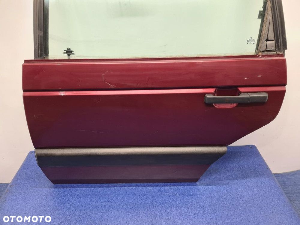 VW PASSAT B3 KOMBI DRZWI TYŁ LEWE LC3T - 2