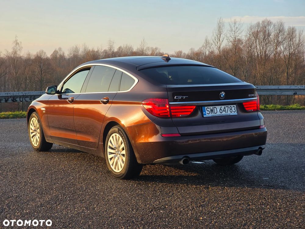 BMW 5GT - 8