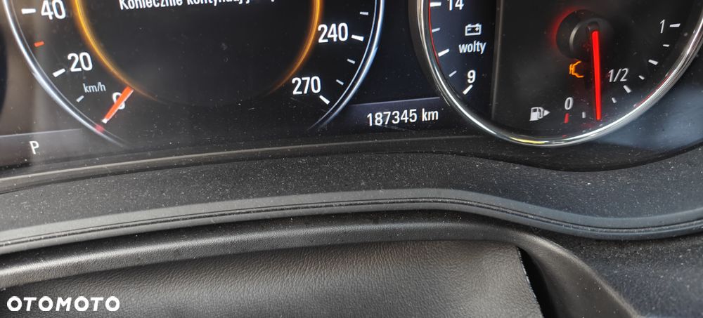 Opel Insignia - 11