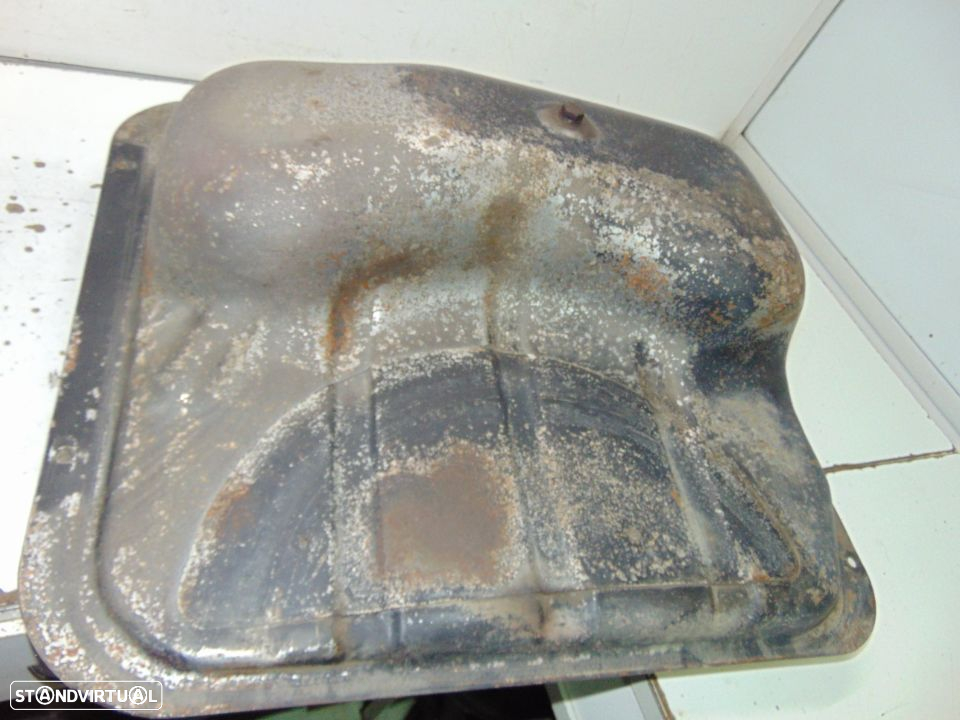 Datsun 120y carrinha depósito de gasolina - 4