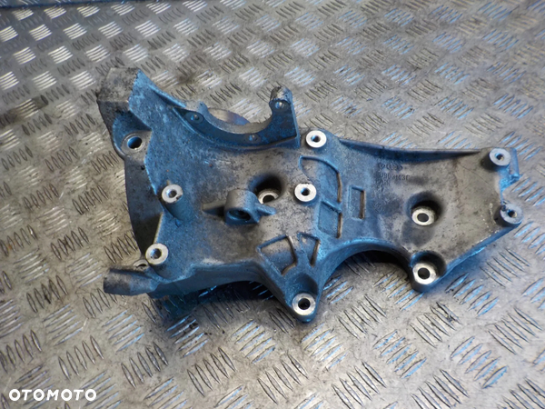 AUDI A4 B6 2.0B ŁAPA MOCOWANIE ALTERNATORA 06D903143C