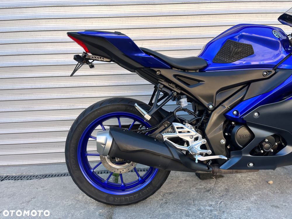Yamaha YZF - 24