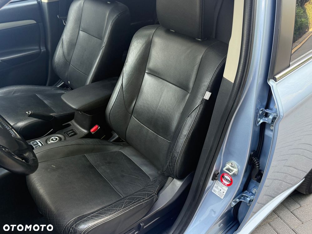 Mitsubishi Outlander 2.0 4WD Top - 22
