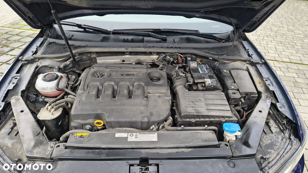 Volkswagen Passat 2.0 TDI BMT Comfortline - 28