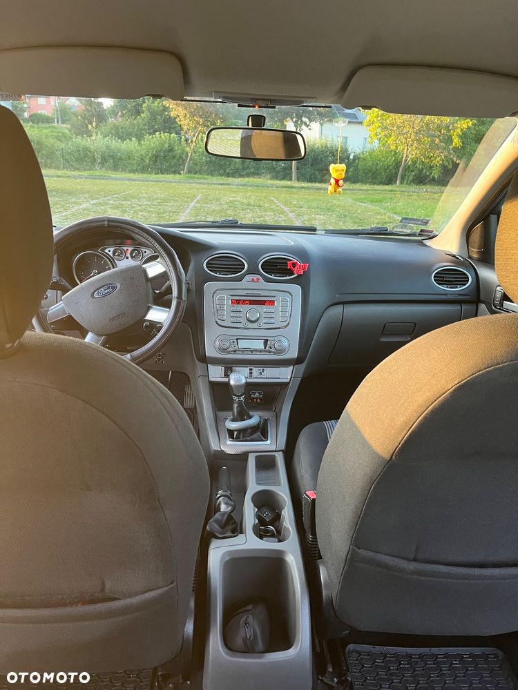 Ford Focus - 12