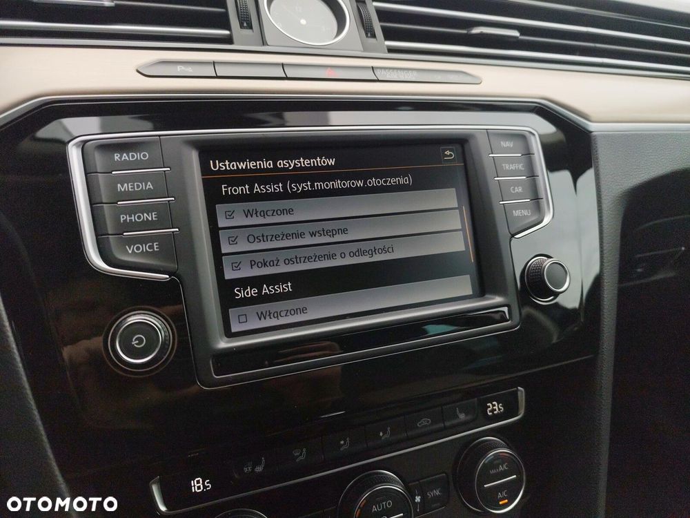 Volkswagen Passat 2.0 TDI BMT Highline DSG - 27