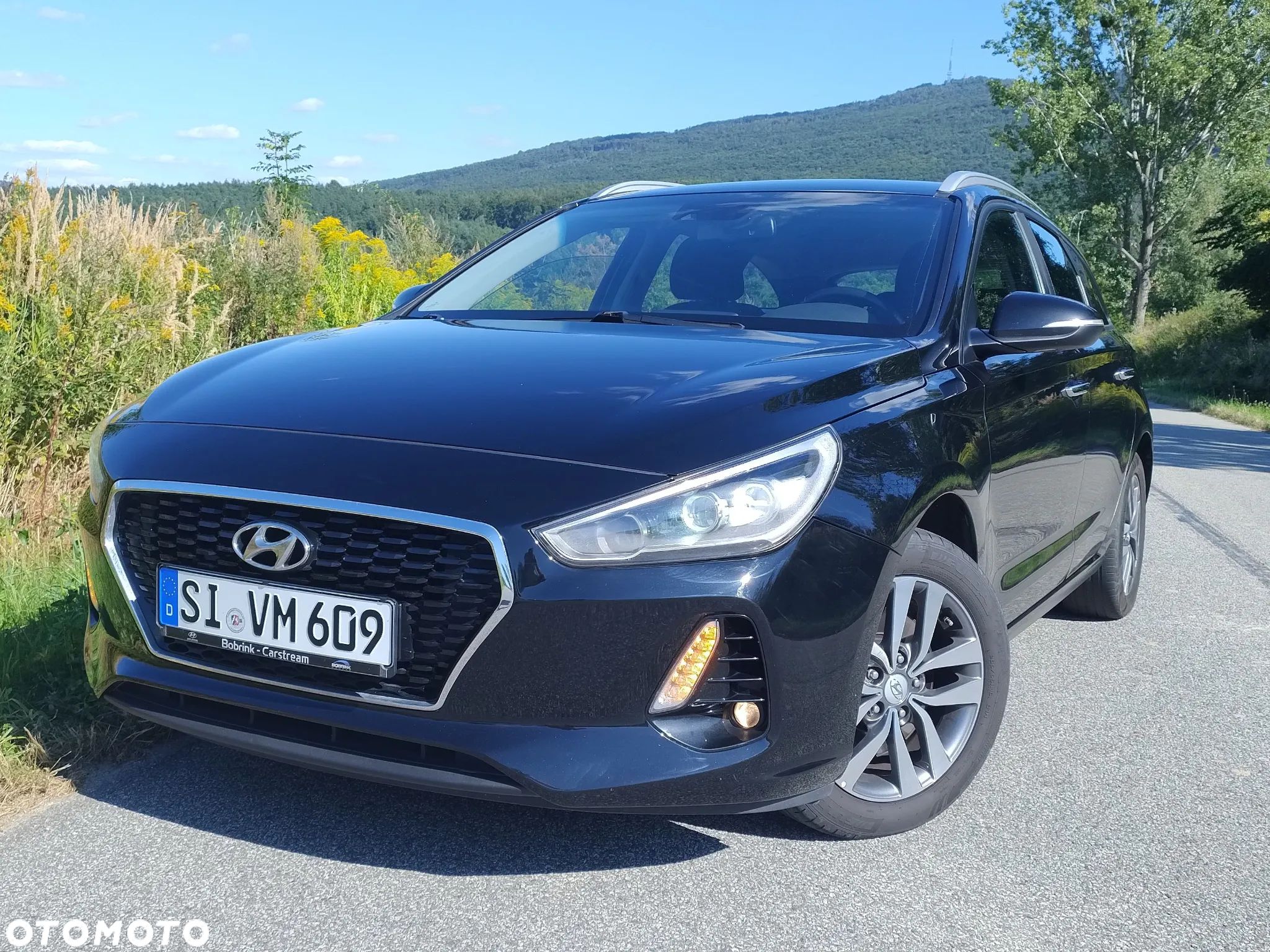 Hyundai i30 1.6 CRDi Classic + DCT - 1