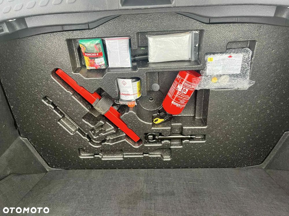 Toyota C-HR 1.8 Hybrid Dynamic - 16