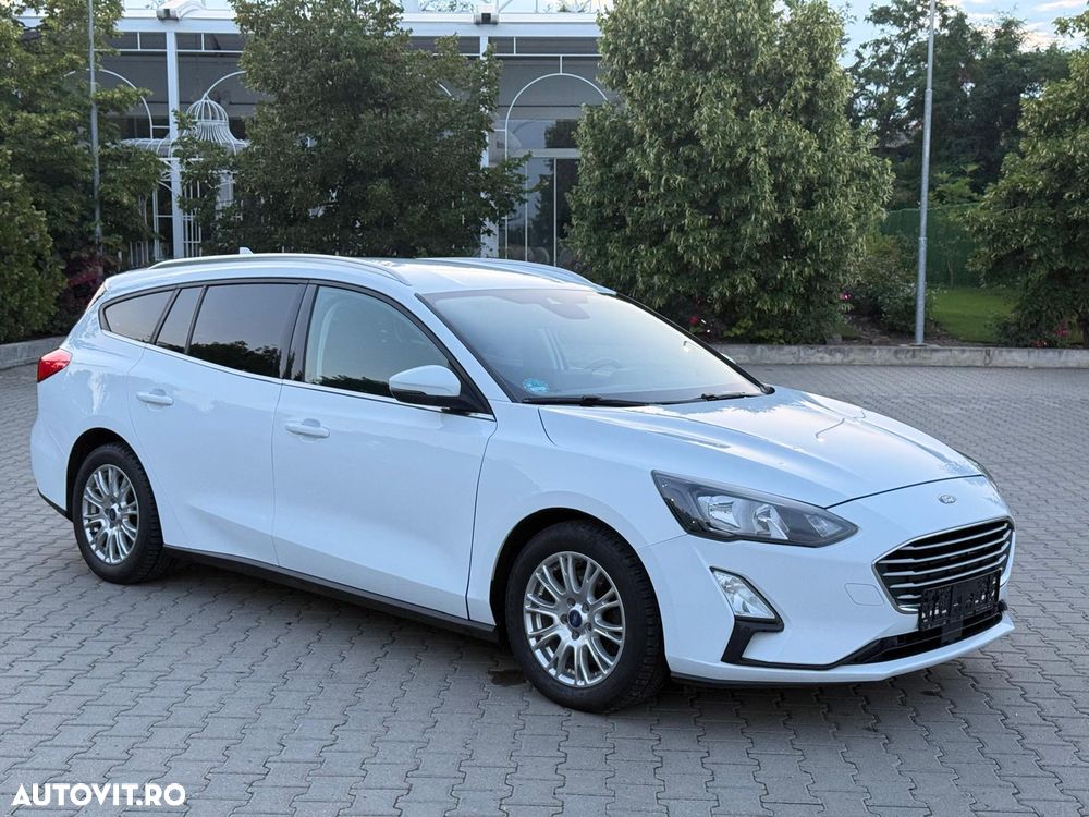 Ford Focus - 8