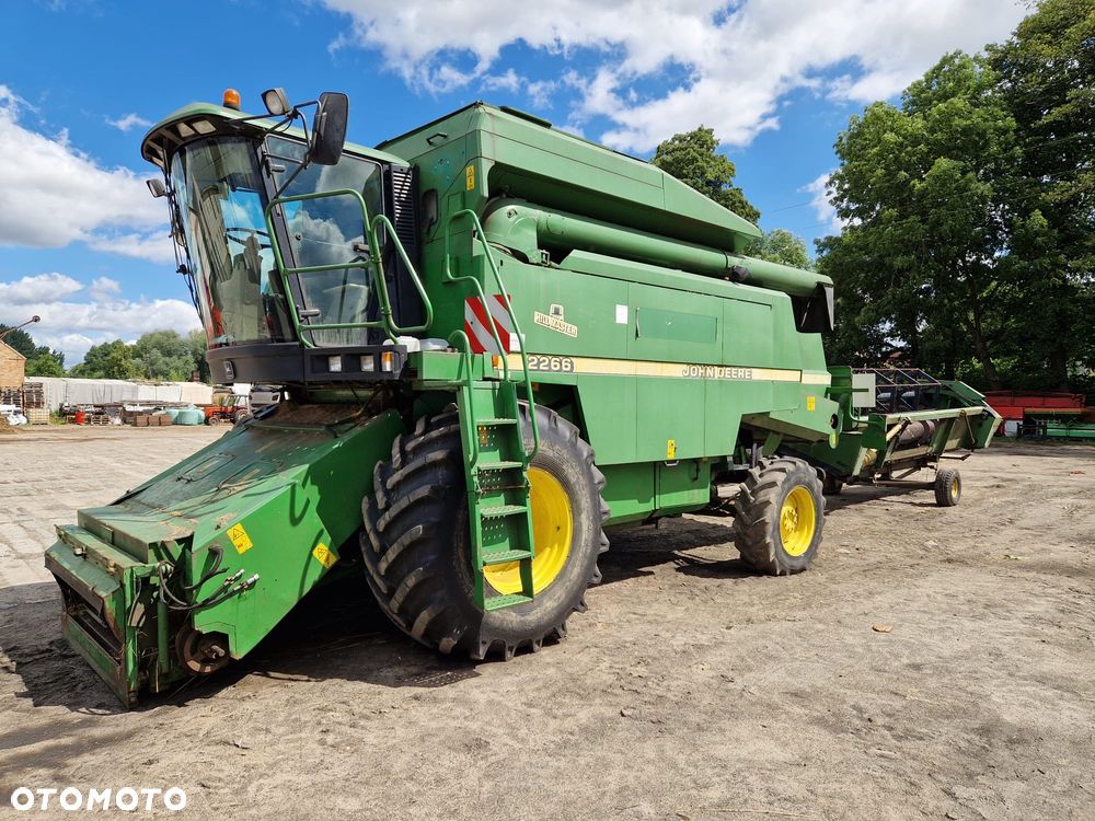John Deere 2266 HillMaster - 1
