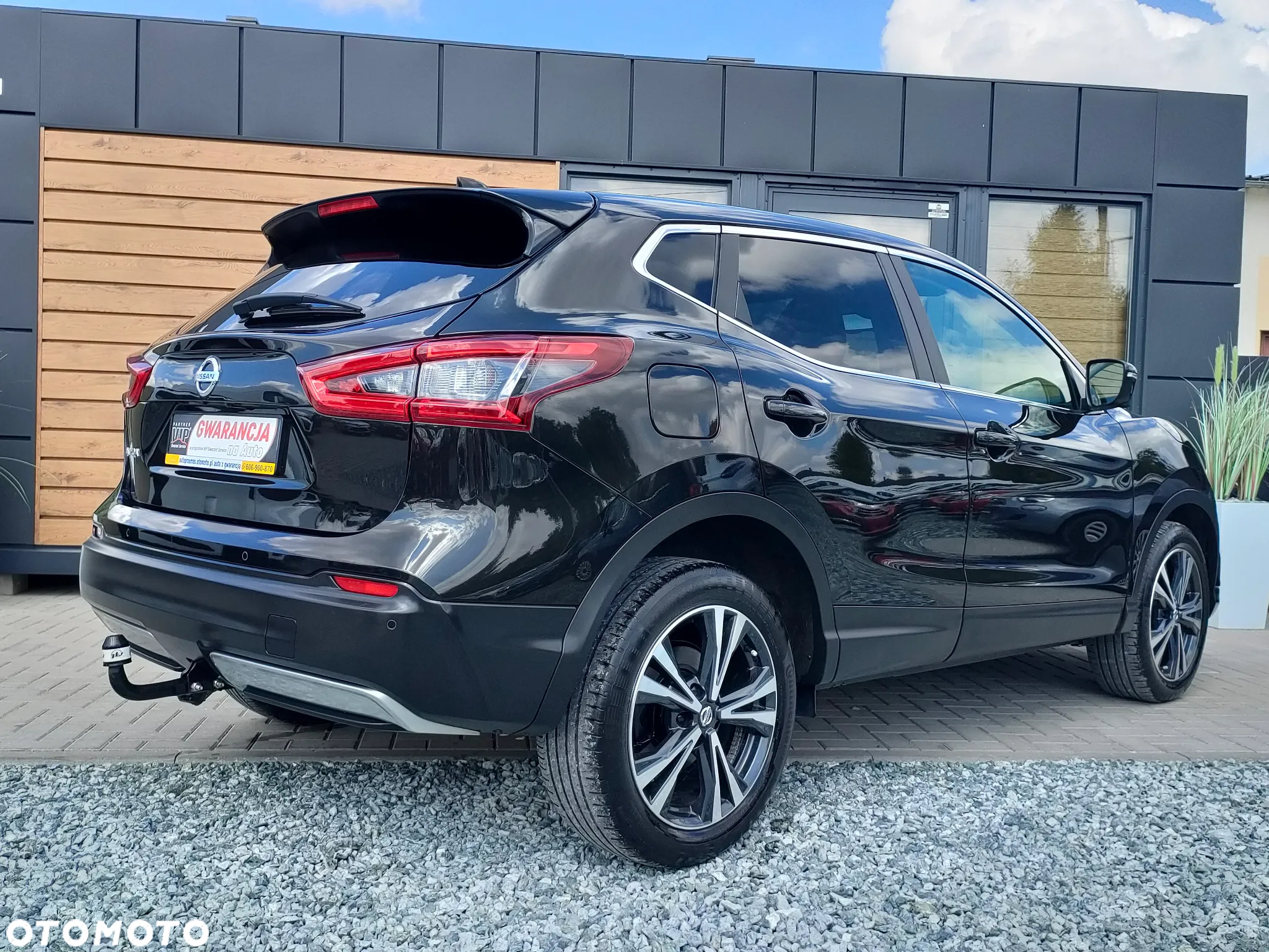 Nissan Qashqai 1.3 DIG-T N-Connecta DCT - 37