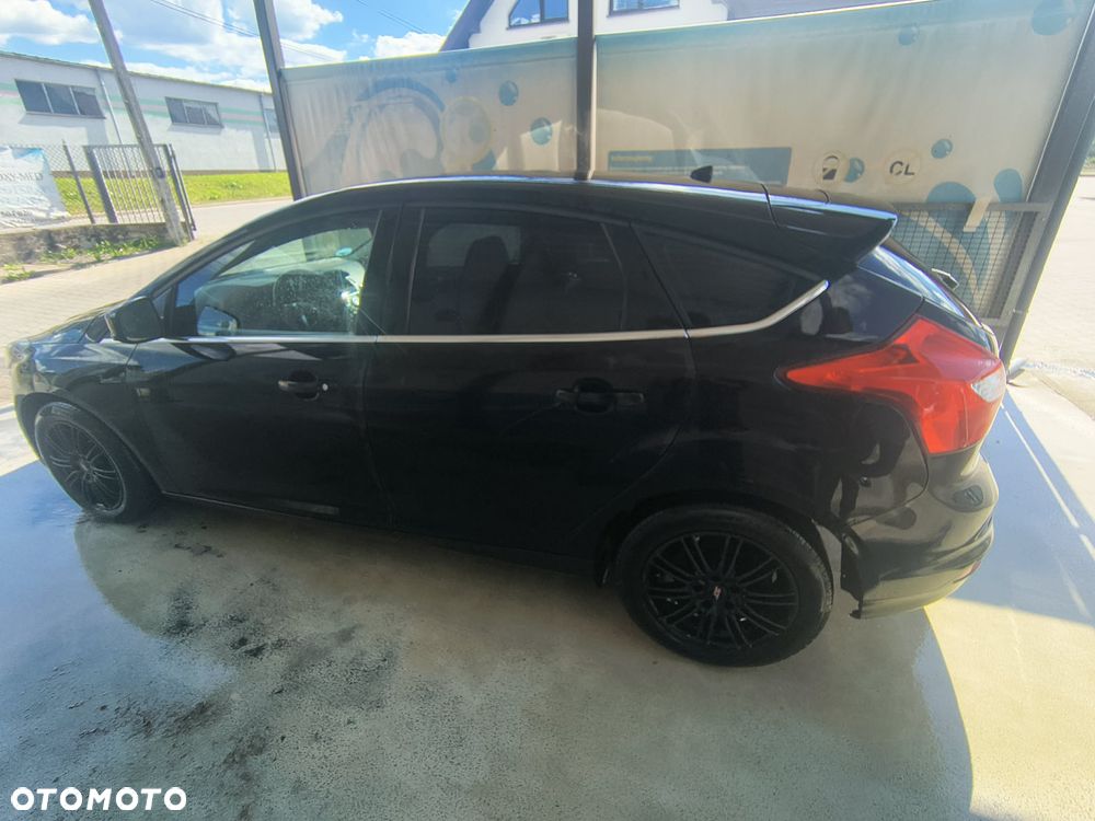 Ford Focus 1.6 EcoBoost Edition - 8
