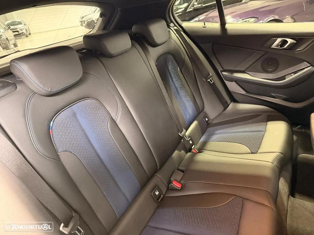 BMW 116 d Pack Desportivo M Auto - 12