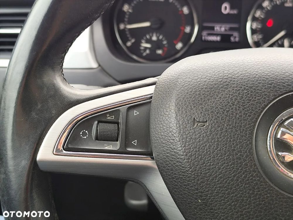Skoda RAPID 1.2 Ambition - 18