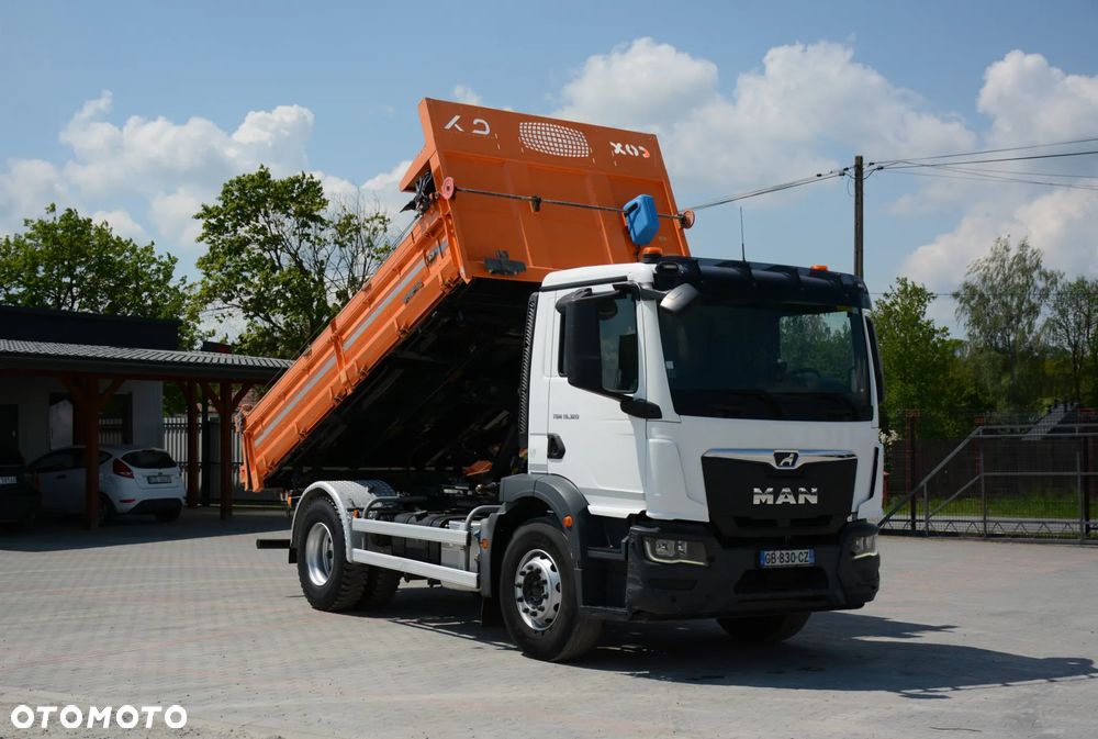MAN TGM 18.320 / 2021 / Wywrot 3-stronny / hydroburta / idealny stan - 2