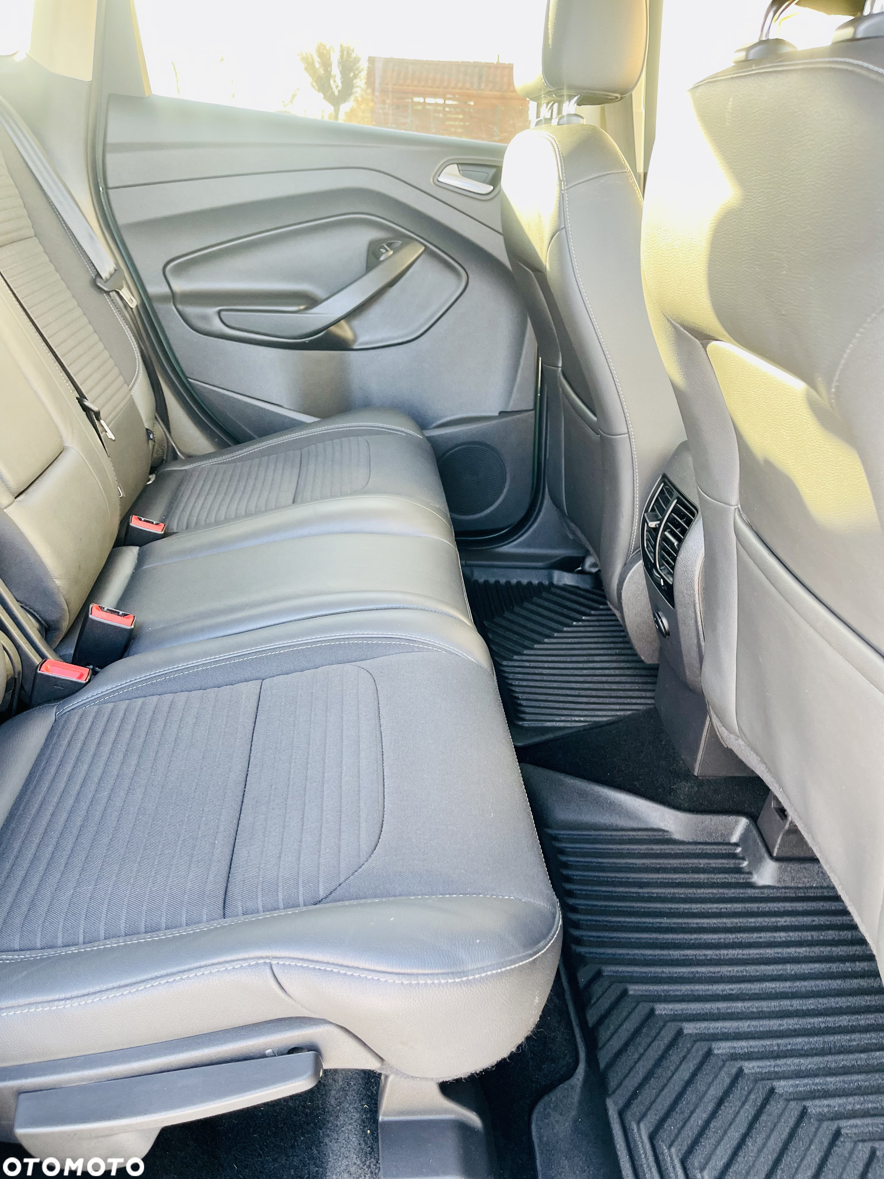 Ford Kuga 1.5 EcoBoost 4x4 Business Edition - 23