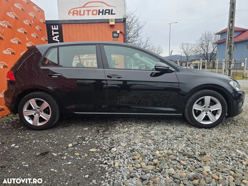 Volkswagen Golf 1.6 TDI DPF BlueMotion - 10